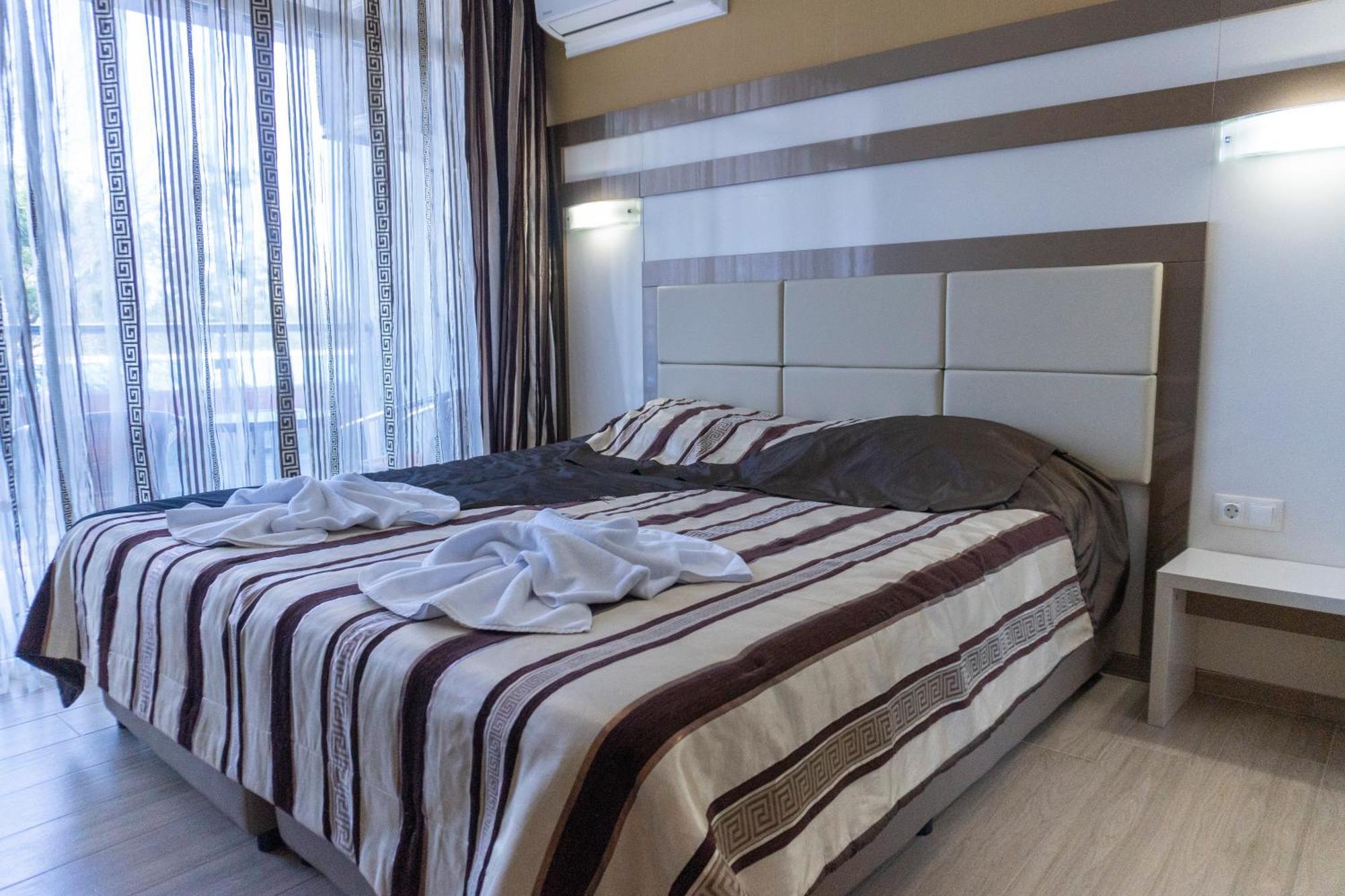 Deluxe Apartments Gallery 2 Sunny Beach Ngoại thất bức ảnh